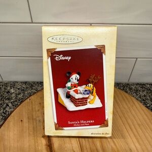 “Santa’s Helpers” Hallmark Keepsake Ornamenf
